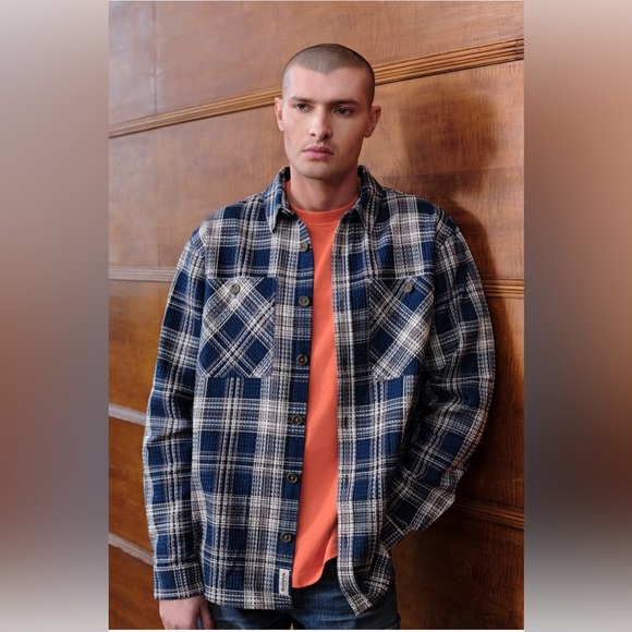 The Stronghold shirt - Picture 5 of 8